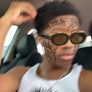 Meet your Posher, Cloutsamid